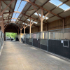 HARAS RÉCENT ET TRES FONCTIONNEL DE 25,5 HA IDEALEMENT SITUÉ